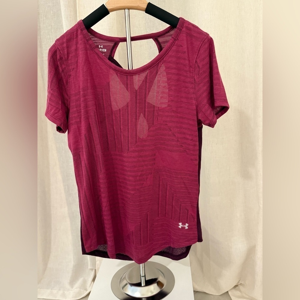 Under armour workout‎ top size small